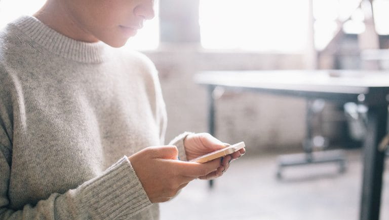 20 Things to Never Text Extended Breastfeeding Moms