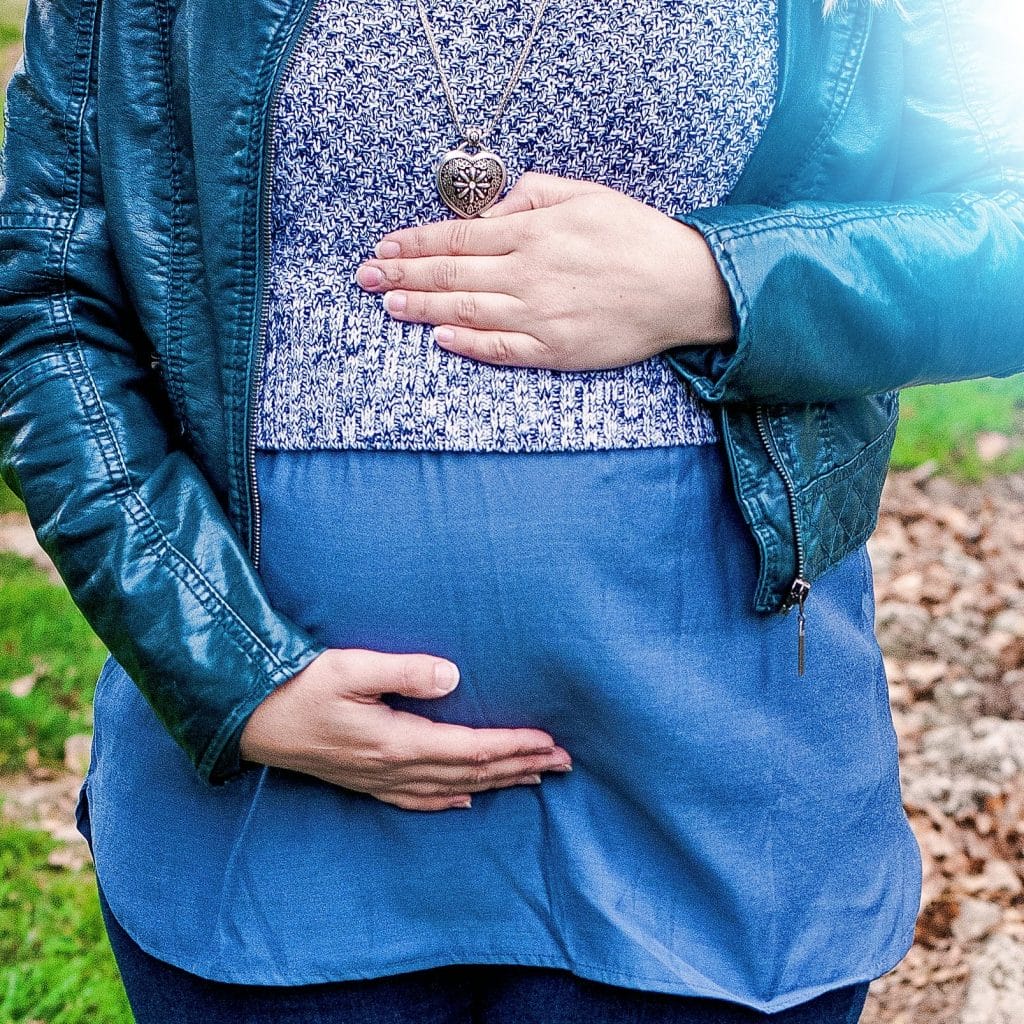 belly bump shot