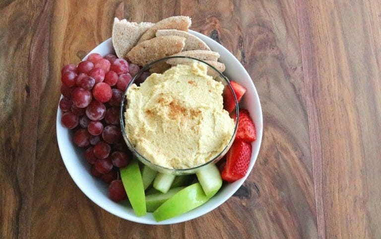 10-Minute Homemade Hummus