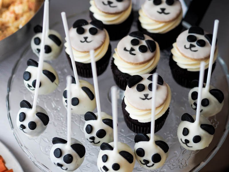 panda cake pops