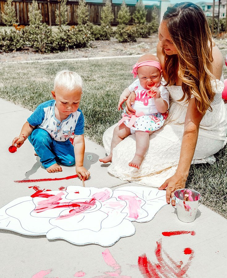 painting Wonderland flowers at half birthday