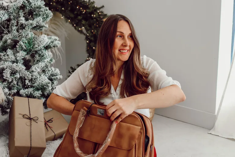 Extremely Thoughtful Holiday Gifts for Expecting Parents