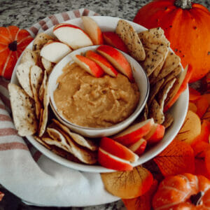 yummy whipped pumpkin spice dip recipe with apples and fruit