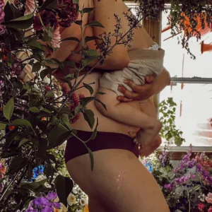 postpartum photography