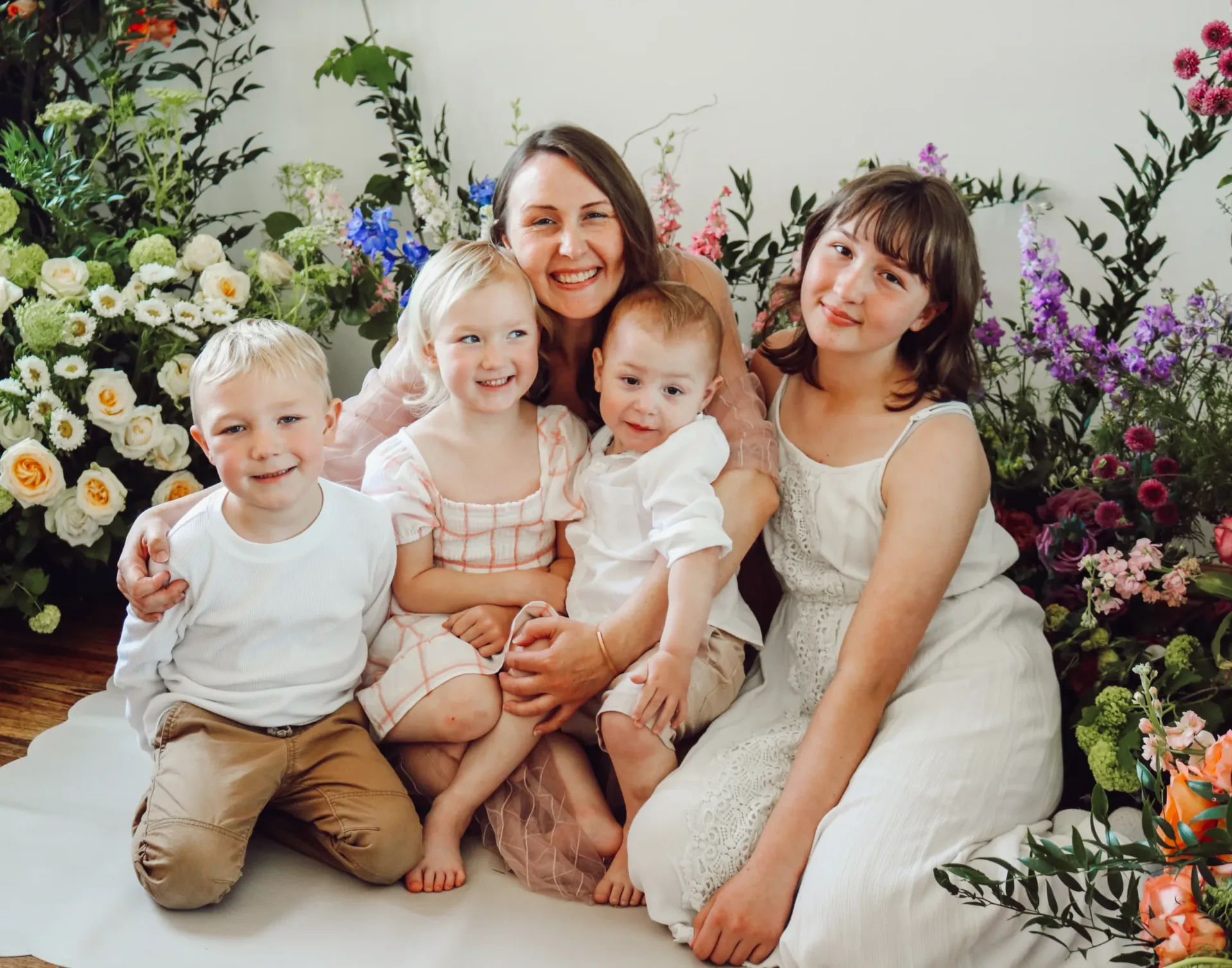 Shari and kids Mother's Day 2023 photo
